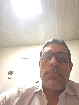 Snapshot of ambrosio669 chatting on 04-03-26, 01:14 ambrosio669 online show from 04-03-26, 01:14