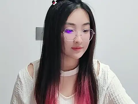 Snapshot of kitty-mm chatting on 03-15-26, 04:18 kitty-mm online show from 03-15-26, 04:18