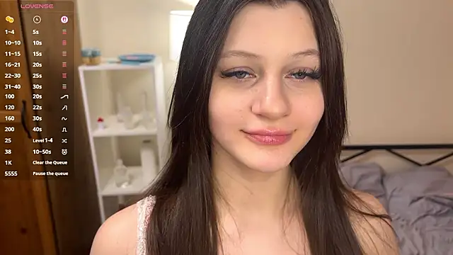 Snapshot of cutessofia chatting on 03-08-26, 01:03 cutessofia online show from 03-08-26, 01:03