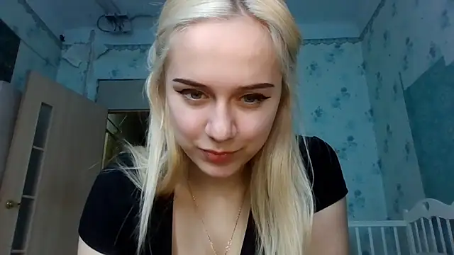 Barbie   girl online show from 03-15-26, 08:42