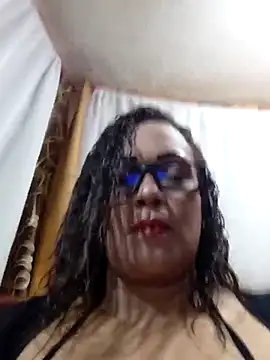maroita online show from 05-18-26, 01:06