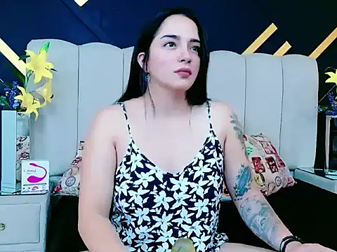 Snapshot of IsadoraSmit chatting on 05-06-26, 12:32 IsadoraSmit online show from 05-06-26, 12:32