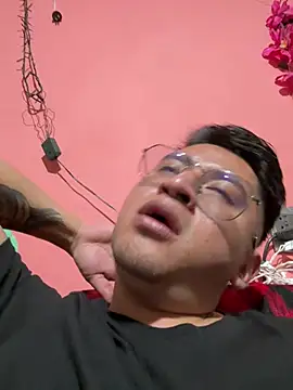 GoldenM95 online show from 04-19-26, 08:46