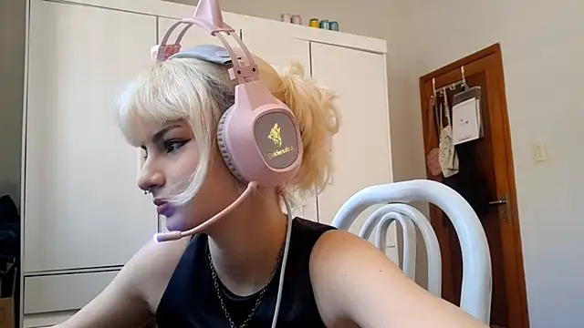 Snapshot of JustinCerqueira chatting on 03-16-26, 04:11 JustinCerqueira online show from 03-16-26, 04:11