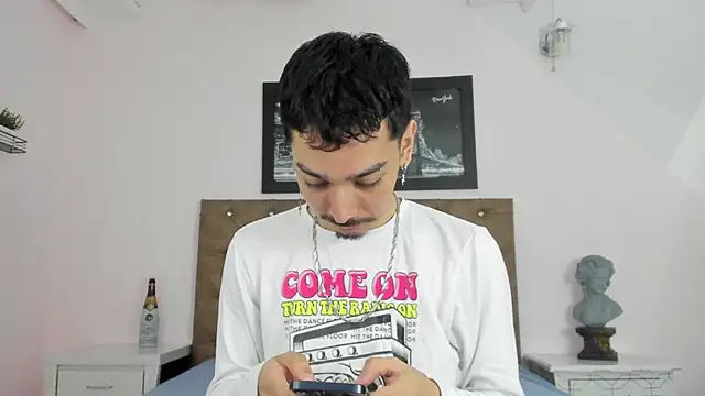 finn jackson online show from 04-28-26, 08:03