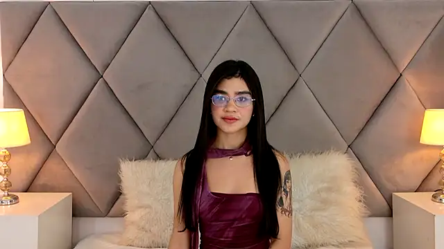 OliviaDiaz online show from 04-28-26, 02:38