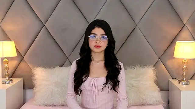 OliviaDiaz online show from 05-27-26, 01:57