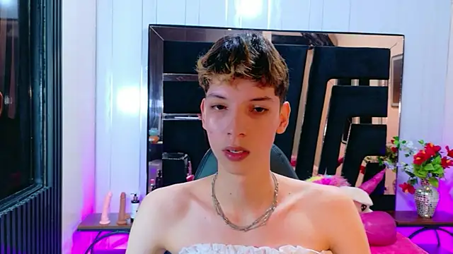 Stefany PiInk online show from 03-22-26, 01:25