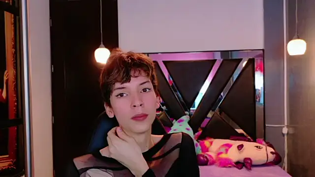 Stefany PiInk online show from 06-09-26, 01:56