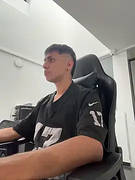 Snapshot of Unpipemas chatting on 03-07-26, 09:34 Unpipemas online show from 03-07-26, 09:34