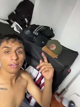 Snapshot of Unpipemas chatting on 03-13-26, 03:24 Unpipemas online show from 03-13-26, 03:24