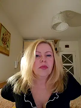 JanieLight53 online show from 04-03-26, 08:07