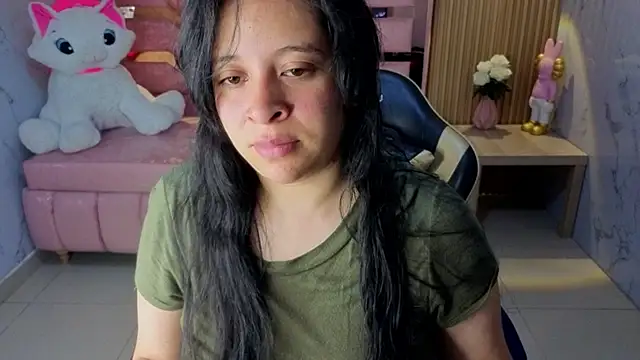Snapshot of sara_tellez_s chatting on 06-10-26, 03:07 sara tellez s online show from 06-10-26, 03:07
