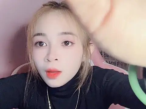 Odile068 online show from 03-11-26, 06:03