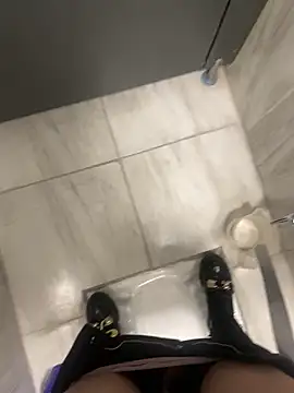 yanbenmle online show from 03-09-26, 07:56