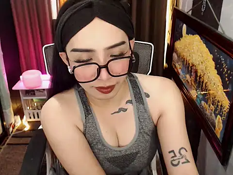 Snapshot of SexyCommander chatting on 04-10-26, 07:35 SexyCommander online show from 04-10-26, 07:35