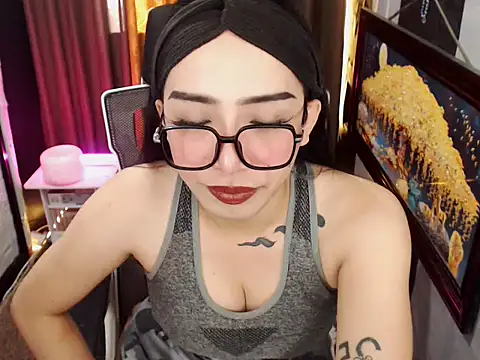 Snapshot of SexyCommander chatting on 04-24-26, 02:14 SexyCommander online show from 04-24-26, 02:14