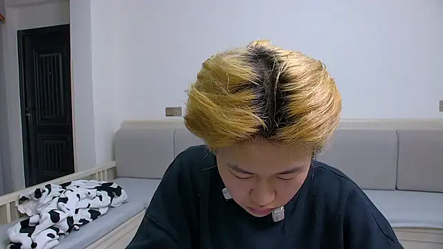 Chili-001 online show from 03-12-26, 04:40