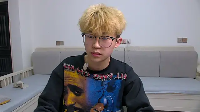 Chili-001 online show from 03-14-26, 10:21