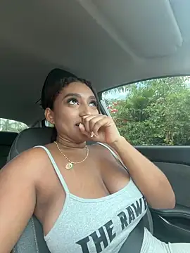 Snapshot of Mulatica_oficiall chatting on 03-16-26, 04:44 Mulatica oficiall online show from 03-16-26, 04:44