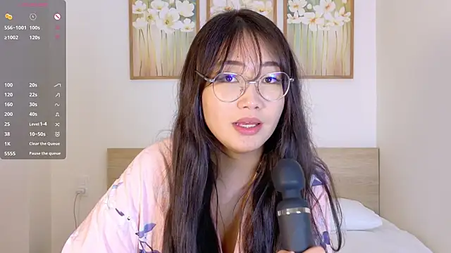 Snapshot of pinkyblooom chatting on 03-13-26, 09:05 pinkyblooom online show from 03-13-26, 09:05