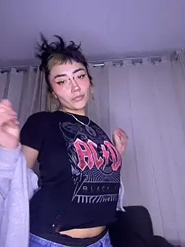 baby akuma online show from 04-24-26, 04:26