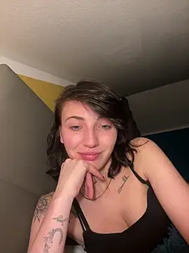 Snapshot of MayaLoveee chatting on 03-08-26, 07:50 MayaLoveee online show from 03-08-26, 07:50