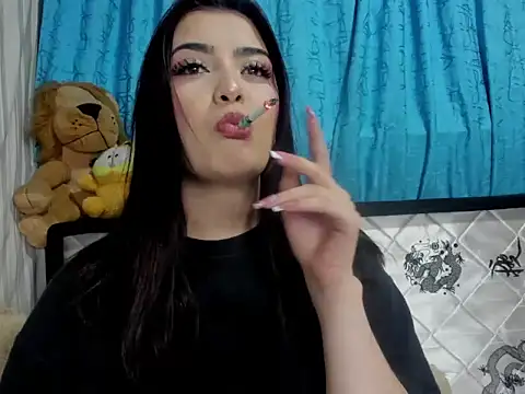 WoodssMia 2 online show from 03-16-26, 04:29