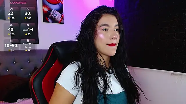 Snapshot of Victoria_Rous chatting on 03-09-26, 08:24 Victoria Rous online show from 03-09-26, 08:24