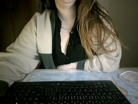 Snapshot of cumwithme0606 chatting on 03-08-26, 11:08 cumwithme0606 online show from 03-08-26, 11:08