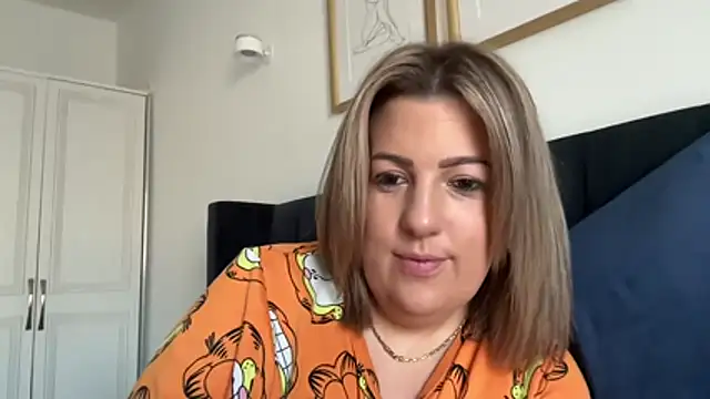 annabellewarick online show from 07-23-26, 07:39