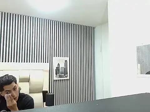 Alex Wolft online show from 05-17-26, 01:07