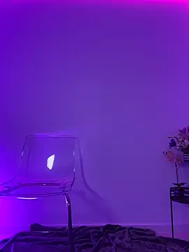 ScarletFlameee online show from 04-29-26, 06:06