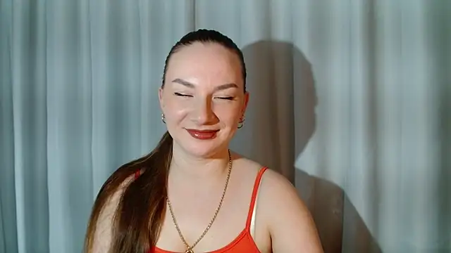 Snapshot of Belle_Fiesta chatting on 04-08-26, 09:59 Belle Fiesta online show from 04-08-26, 09:59