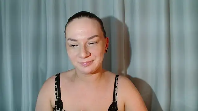 Snapshot of Belle_Fiesta chatting on 04-24-26, 10:23 Belle Fiesta online show from 04-24-26, 10:23