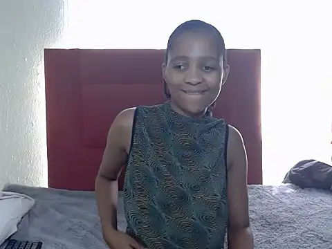 PrettyLilMommaX online show from 03-09-26, 09:46