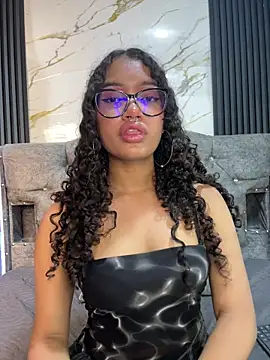 Snapshot of Bunny_fire chatting on 03-09-26, 08:13 Bunny fire online show from 03-09-26, 08:13