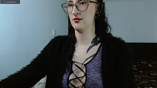 VelvetVal  online show from 04-17-26, 05:16