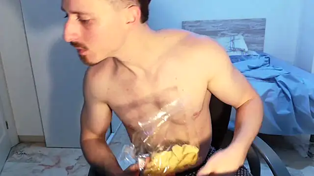 zeusoctavian1 online show from 06-21-26, 11:18