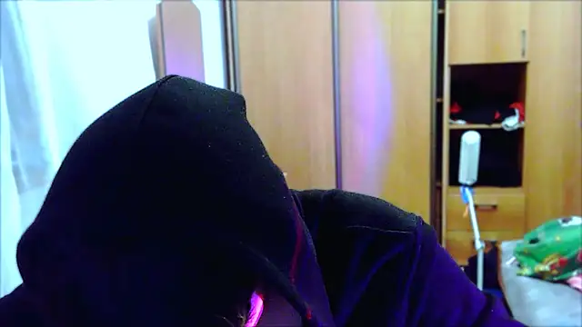 Snapshot of niksikor chatting on 03-08-26, 09:29 niksikor online show from 03-08-26, 09:29