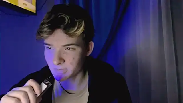 Snapshot of niksikor chatting on 03-09-26, 10:47 niksikor online show from 03-09-26, 10:47