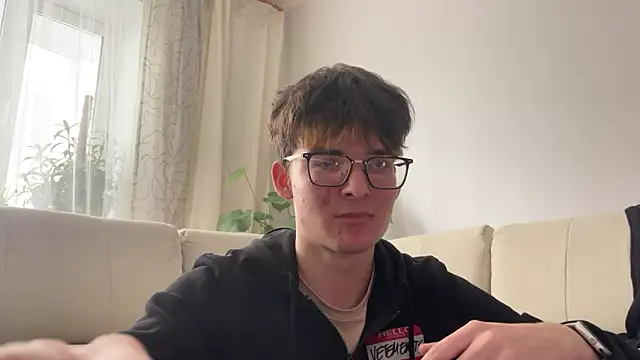 Snapshot of niksikor chatting on 03-19-26, 01:04 niksikor online show from 03-19-26, 01:04