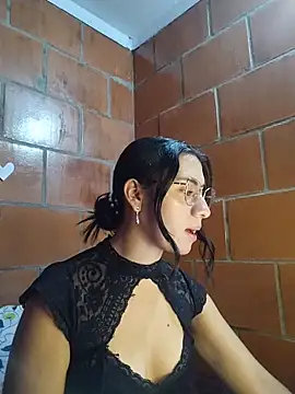 Amanda x1 online show from 04-17-26, 08:01