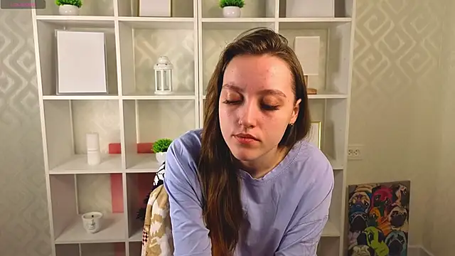 EsterCristofori online show from 05-02-26, 01:54
