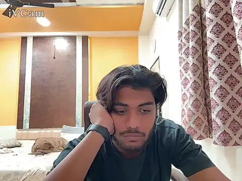 seducing boi online show from 03-13-26, 04:46