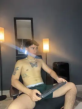 Snapshot of Soft_Temptationxx chatting on 03-12-26, 10:32 Soft Temptationxx online show from 03-12-26, 10:32