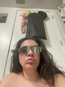 Snapshot of persianpussyxx chatting on 03-09-26, 04:05 persianpussyxx online show from 03-09-26, 04:05