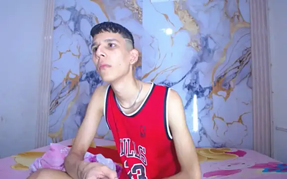 Snapshot of Desire_Boys1 chatting on 03-12-26, 07:09 Desire Boys1 online show from 03-12-26, 07:09