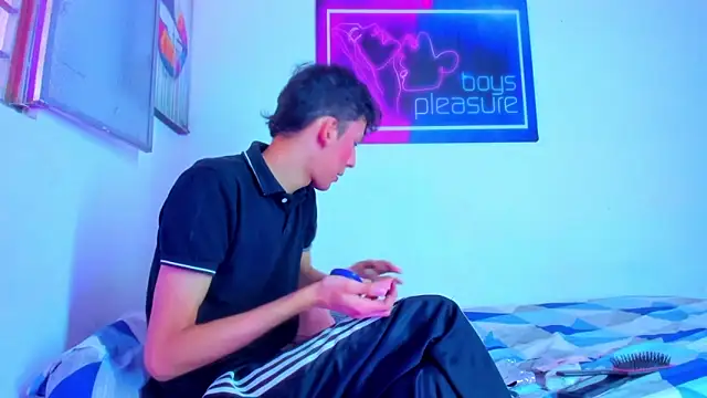 Desire Boys1 online show from 05-01-26, 05:50