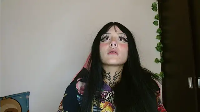 Snapshot of tokiovamp chatting on 03-16-26, 08:29 tokiovamp online show from 03-16-26, 08:29